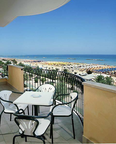 Beaurivage Lejlighedshotel San Benedetto del Tronto Eksteriør billede